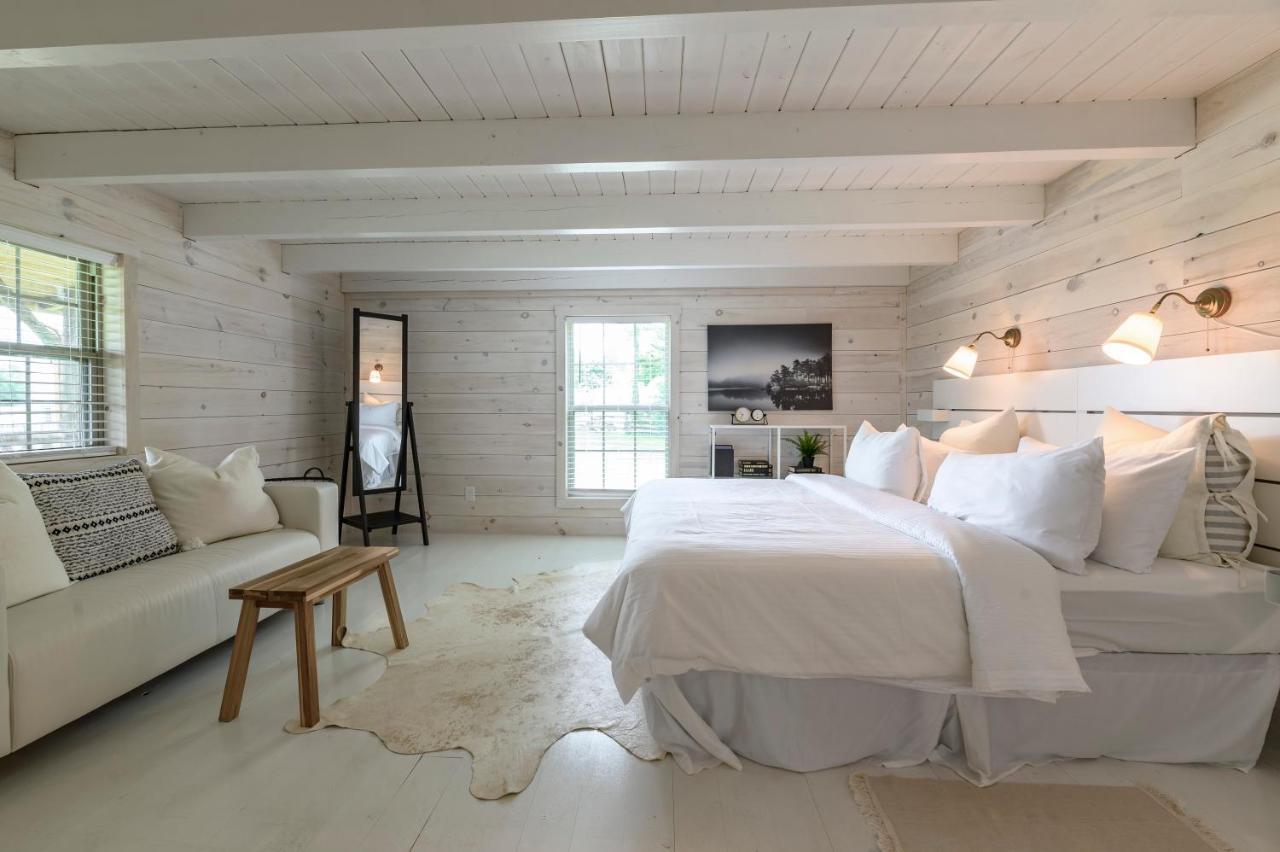 Kentucky Castle Hotel Versailles ภายนอก รูปภาพ